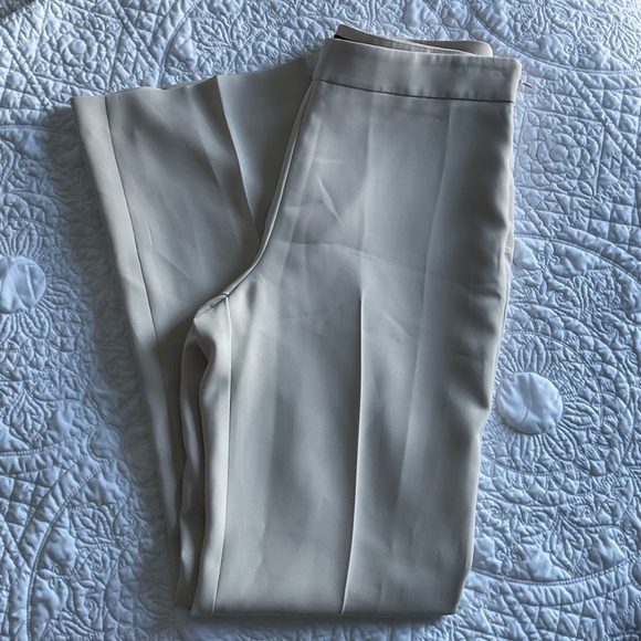 Anne Taylor The Side Zip Trouser in Cream Women’s Size 6 - Picture 3 of 13